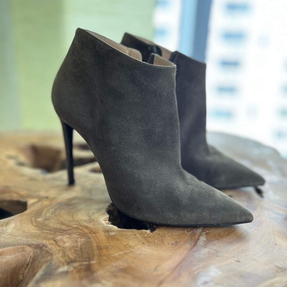 Ralph Lauren Purple label green suede ankle boots